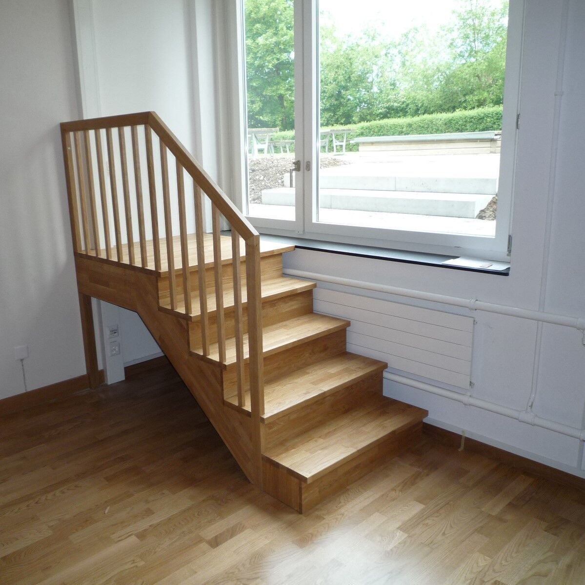 Treppe mit Geländer